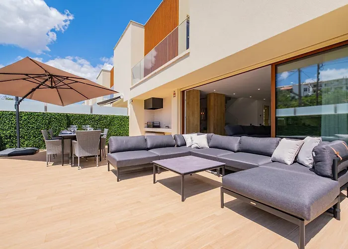 La Colline I Private Pool Oasis Near Old Town 빌라