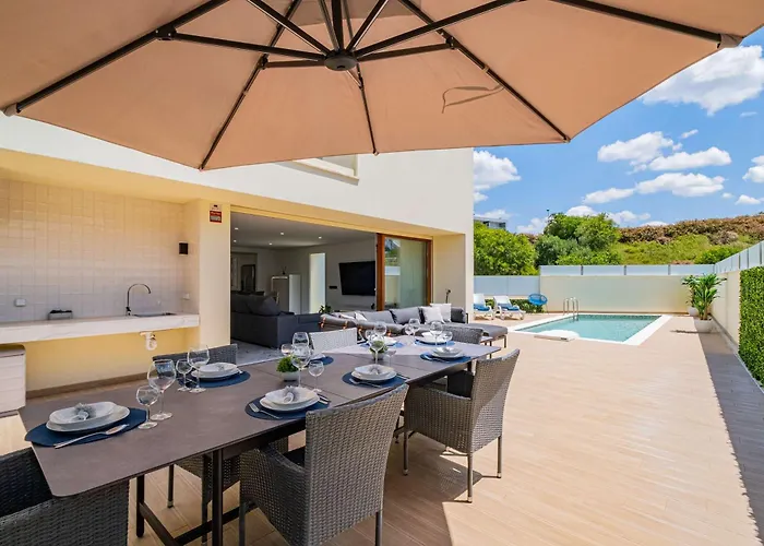La Colline I Private Pool Oasis Near Old Town *