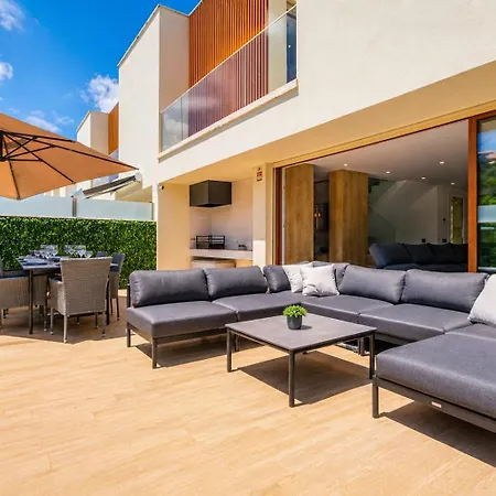 Maricolline I Private Pool Oasis Near Old Town Albufeira