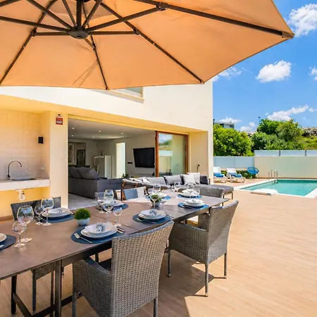 Maricolline I Private Pool Oasis Near Old Town Villa