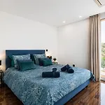 Maricolline I Private Pool Oasis Near Old Town Вилла Албуфейра