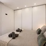 Maricolline I Private Pool Oasis Near Old Town * Албуфейра